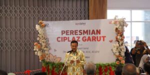 Pj. Bupati Garut, Barnas Adjidin meresmikan Mal City Plaza (Ciplaz) Garut, Jalan Guntur, Kecamatan Garut Kota, Kabupaten Garut (8/3/2024). Dok. jabarprov.go.id